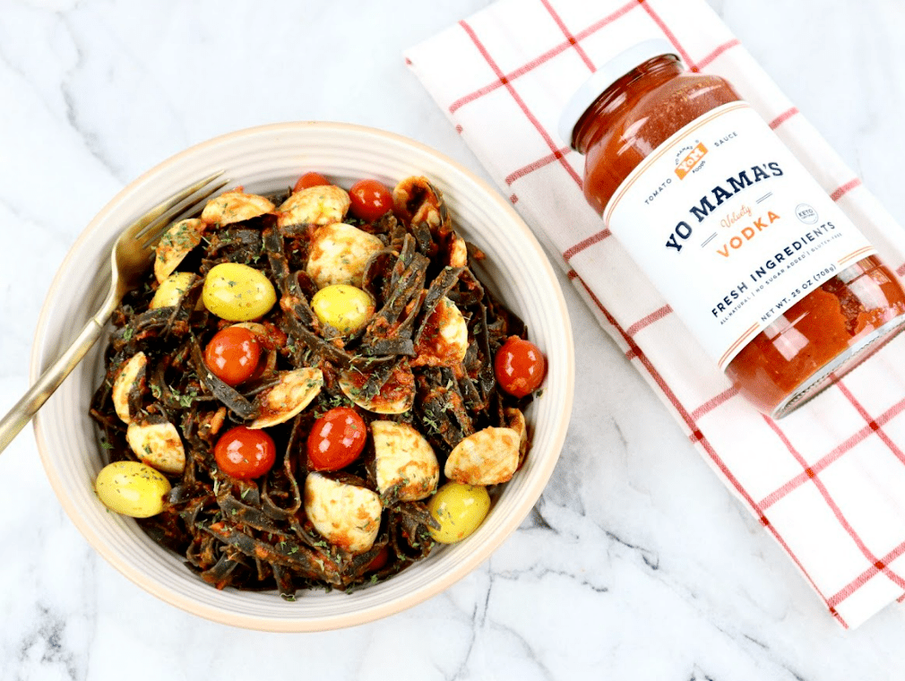 Squid Ink Pasta With Clams – Yo Mama's Foods